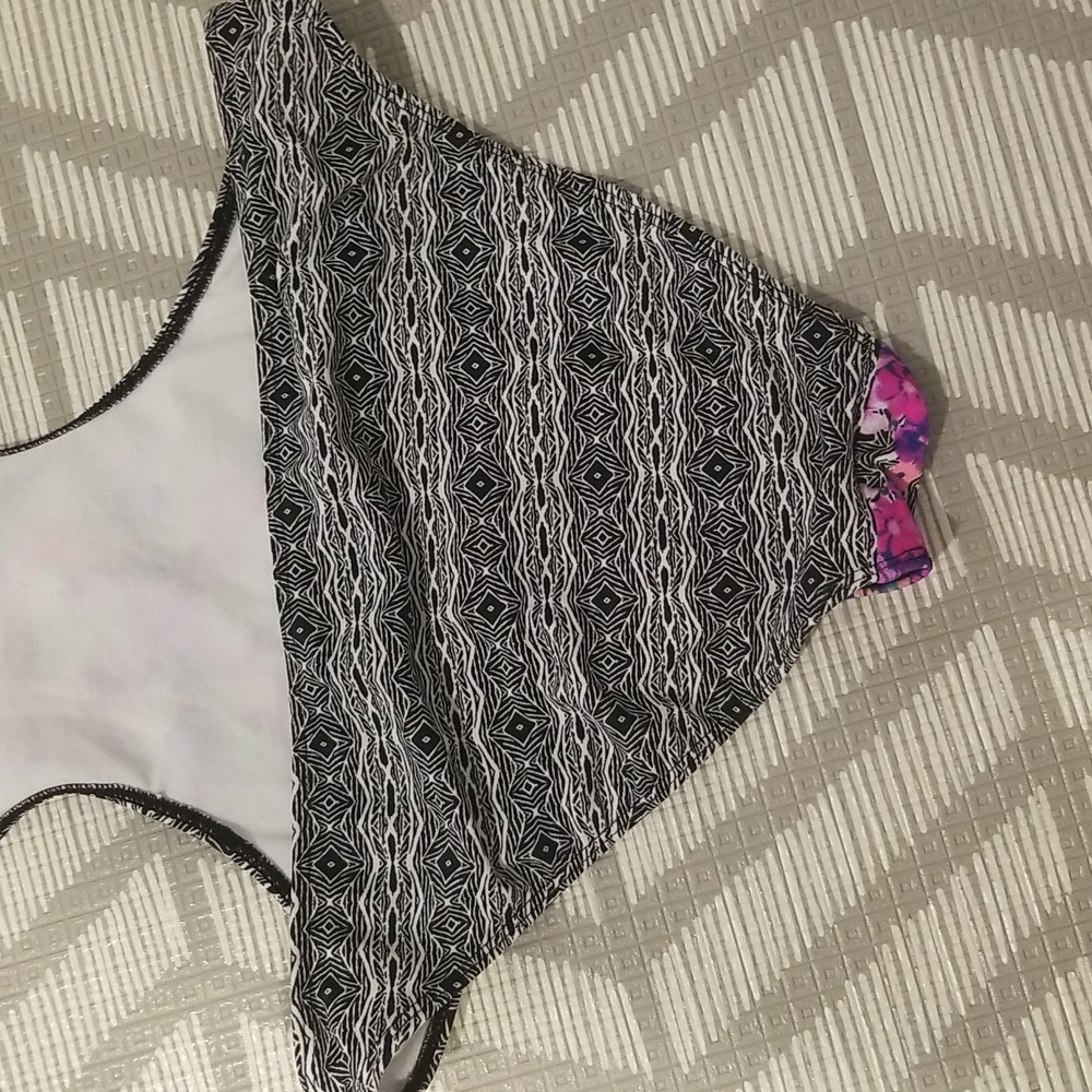 Multi Color One Piece - Picture 7 of 12